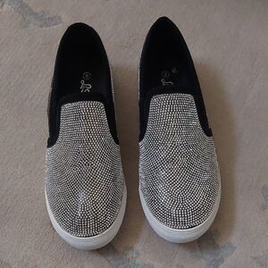 Women's Sparkling Rhinestone Slip-On Sneakers
